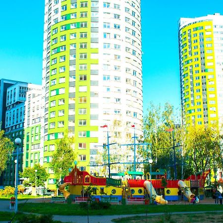 Jacuzzi New Loft Apartcomplex Kaskad, Минск - Центр Города ミンスク エクステリア 写真