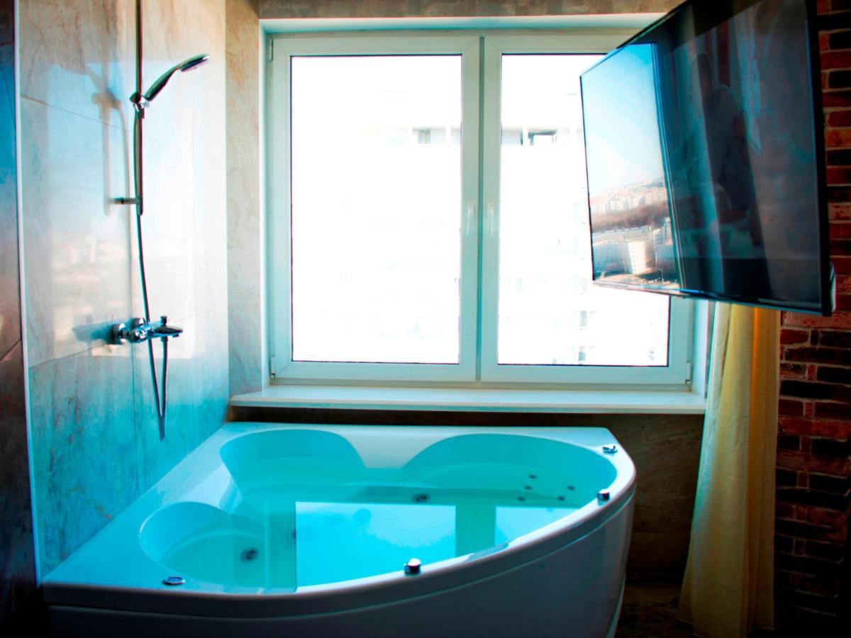 Jacuzzi New Loft Apartcomplex Kaskad, Минск - Центр Города ミンスク エクステリア 写真